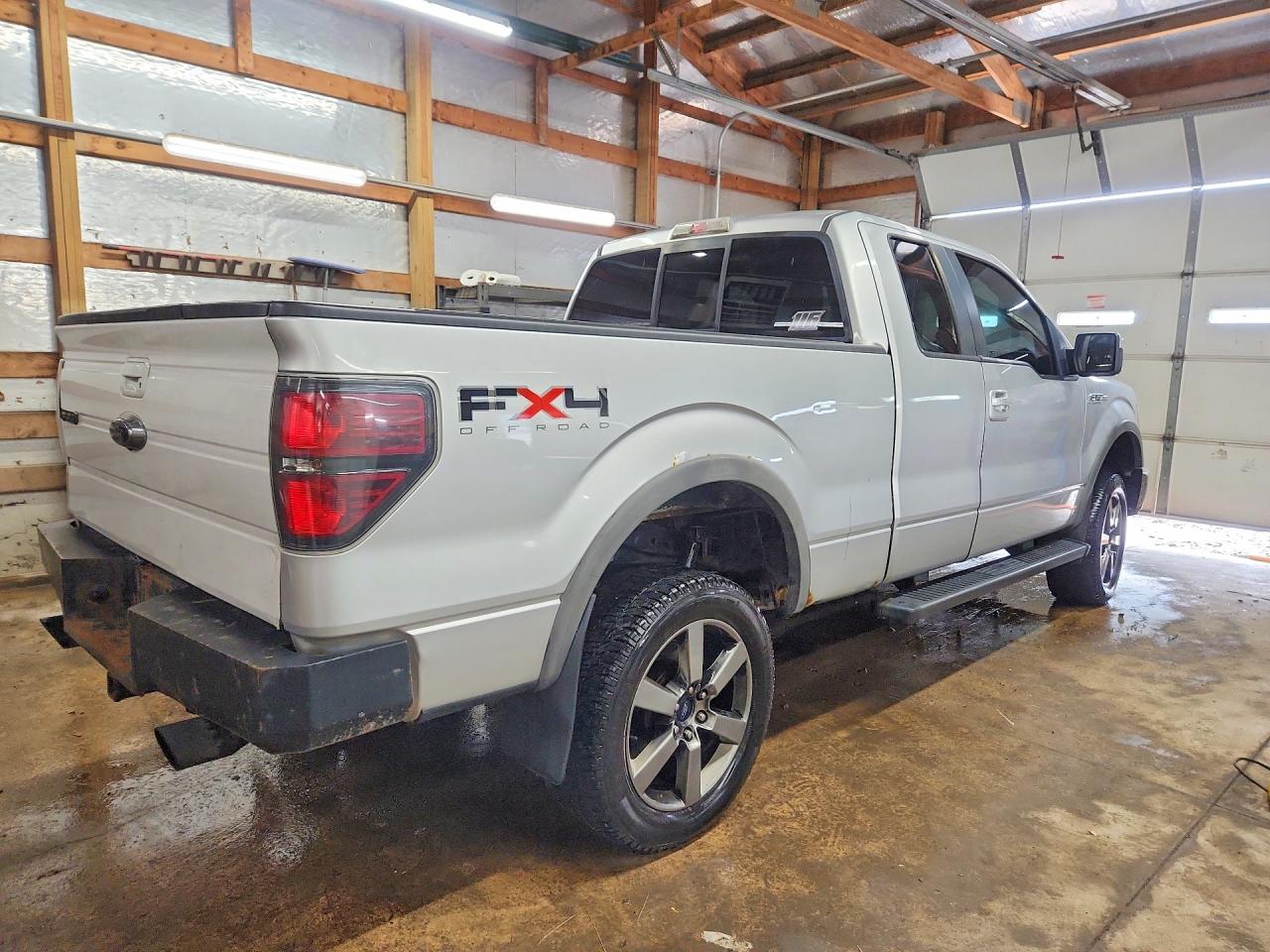 2011 Ford F150 Super Cab Серебряный vin: 1FTFX1EF6BFB38912