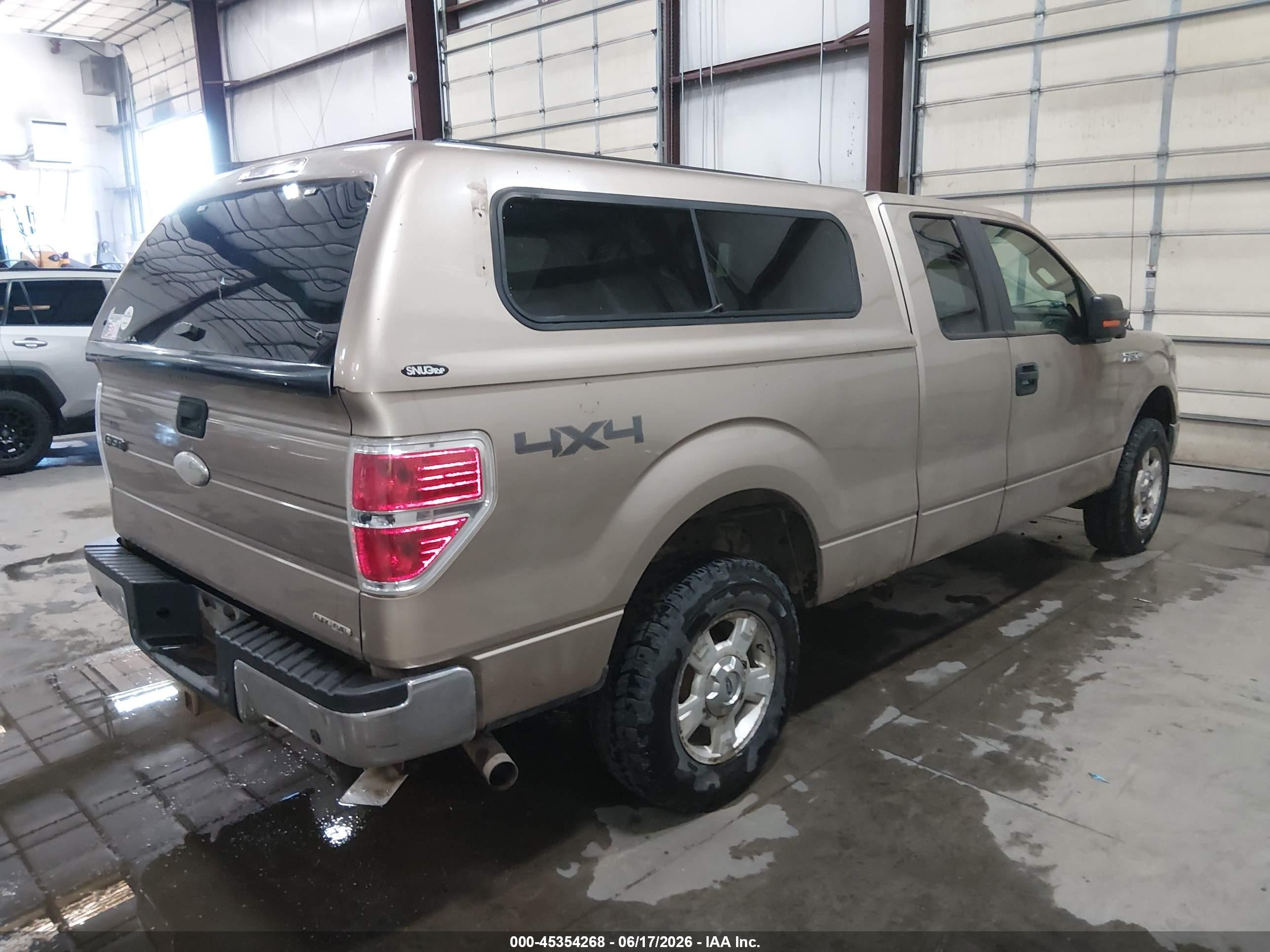 2011 Ford F-150 Xlt Gold vin: 1FTFX1EF6BFB57024