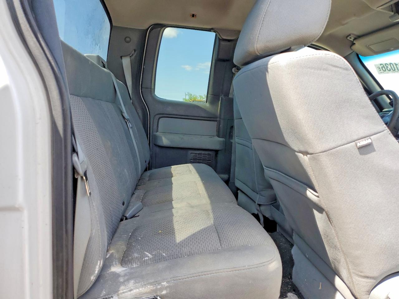 2011 Ford F150 Super Cab White vin: 1FTFX1EF6BFB78603