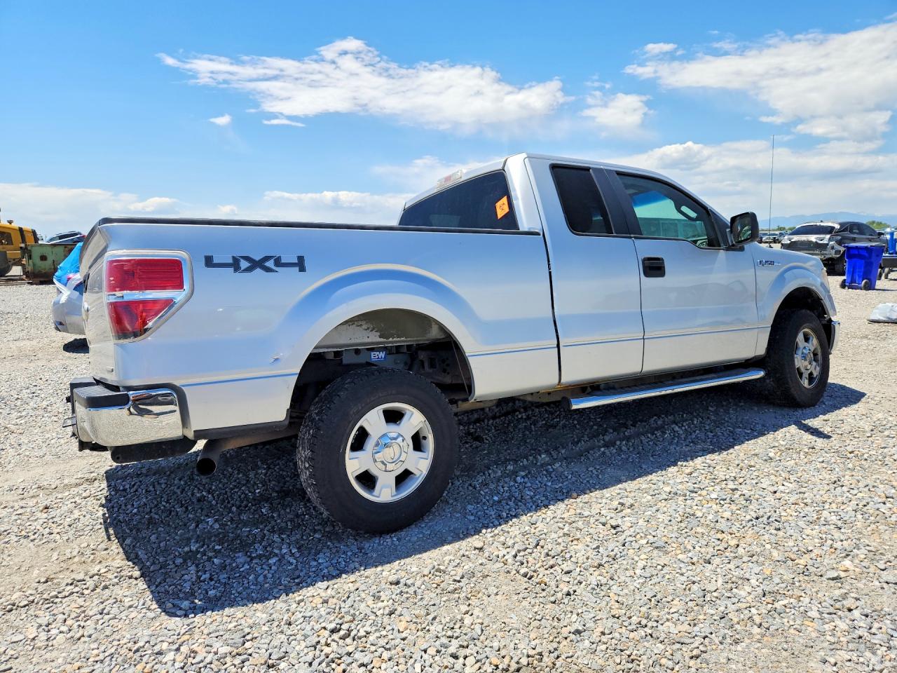 2011 Ford F150 Super Cab Silver vin: 1FTFX1EF6BFB98706