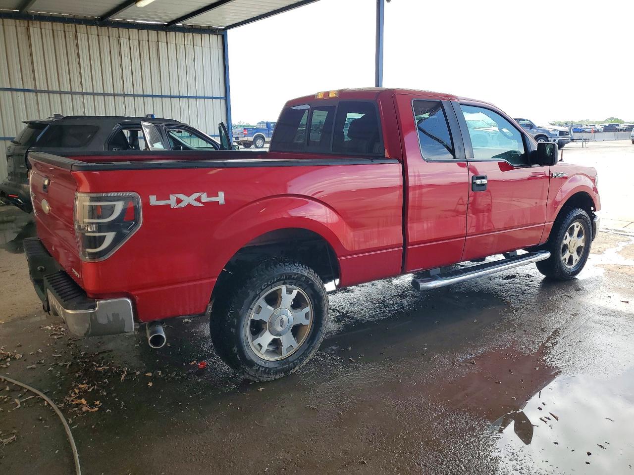 2012 Ford F150 Super Cab Red vin: 1FTFX1EF6CFA58768