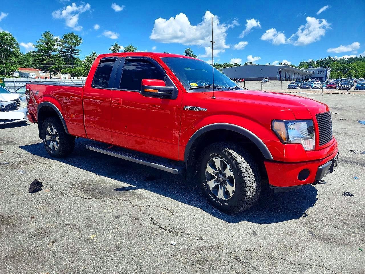 2012 Ford F150 Super Cab Red vin: 1FTFX1EF6CFC46285
