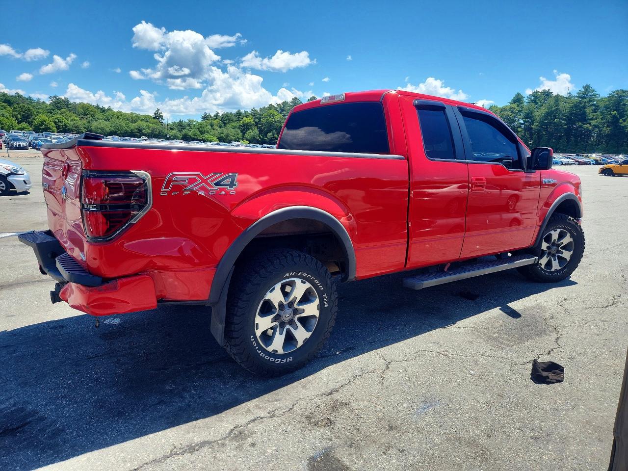 2012 Ford F150 Super Cab Red vin: 1FTFX1EF6CFC46285