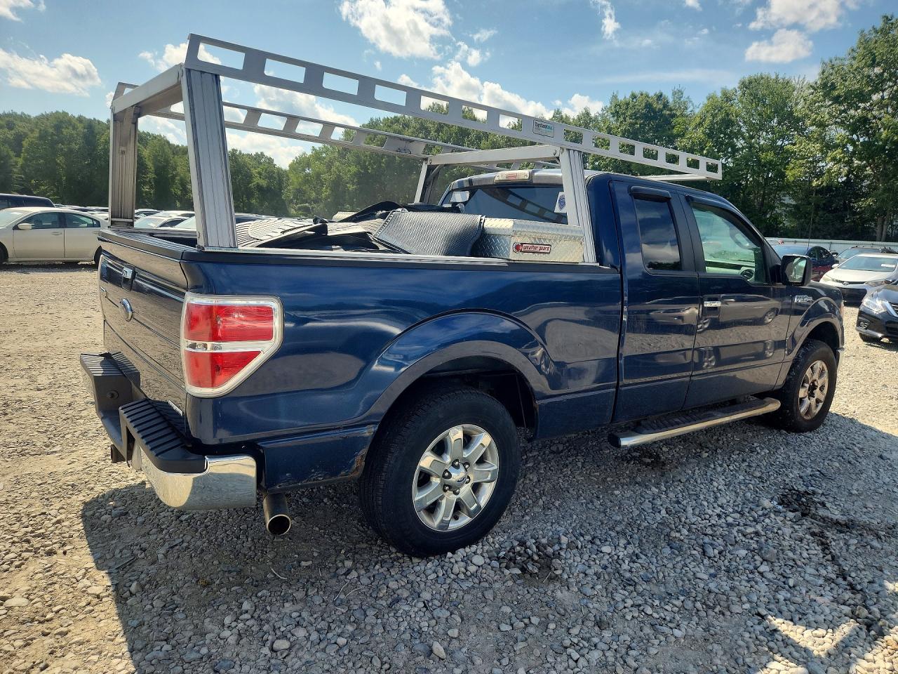 2013 Ford F150 Super Cab Blue vin: 1FTFX1EF6DKF75397