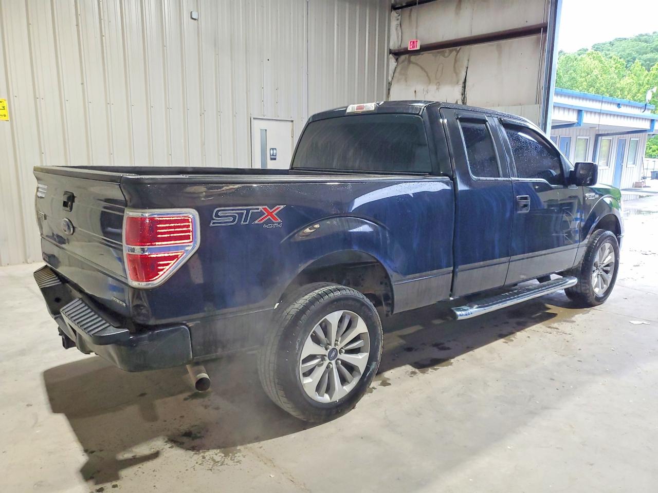 2014 Ford F150 Super Cab Black vin: 1FTFX1EF6EFC14388
