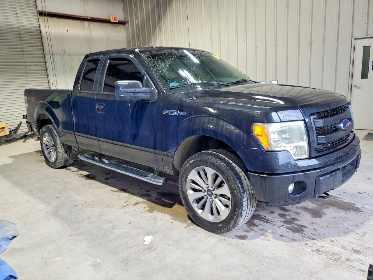 2014 Ford F150 Super Cab Black vin: 1FTFX1EF6EFC14388