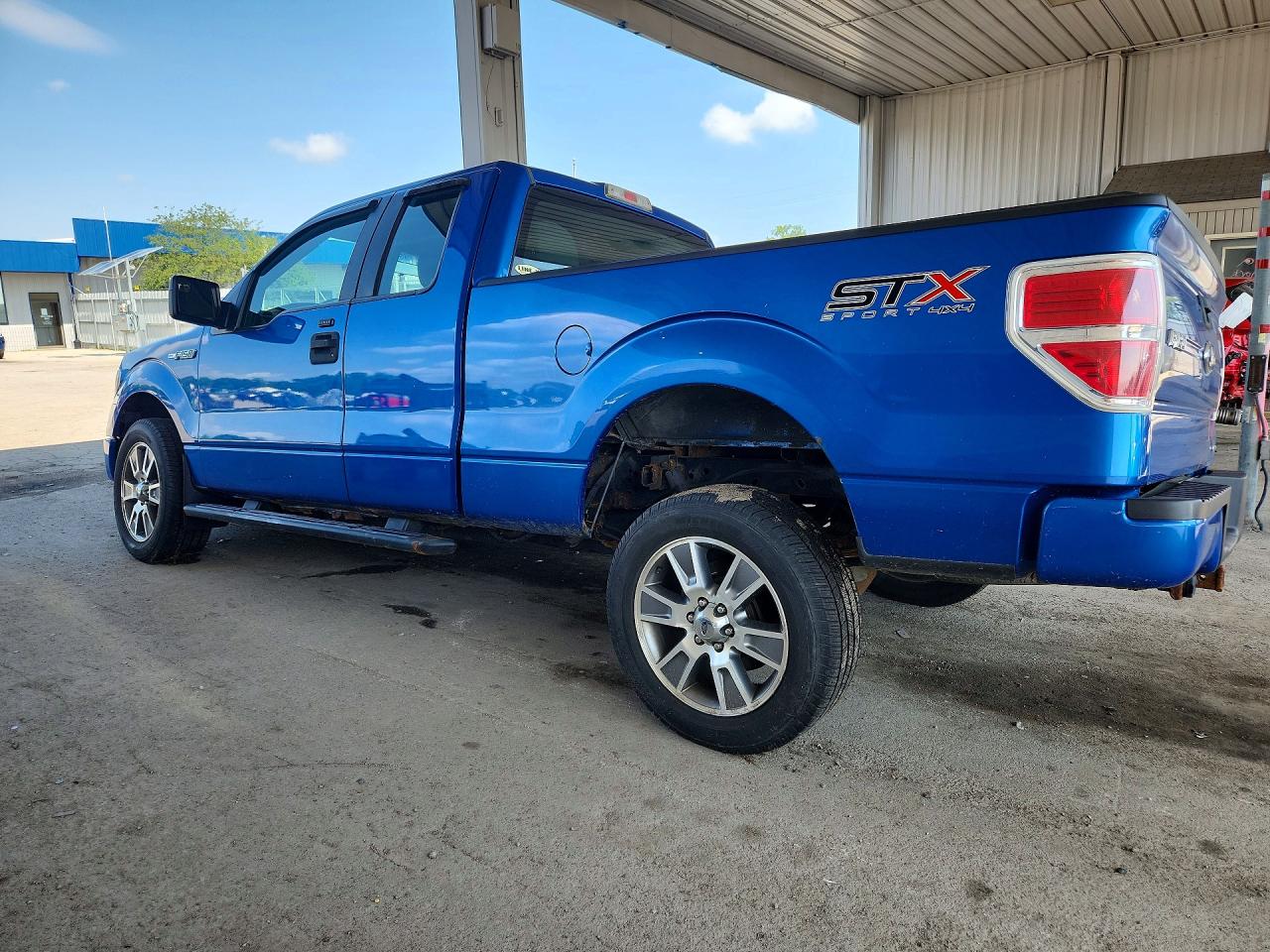 2014 Ford F150 Super Cab Blue vin: 1FTFX1EF6EFC30655