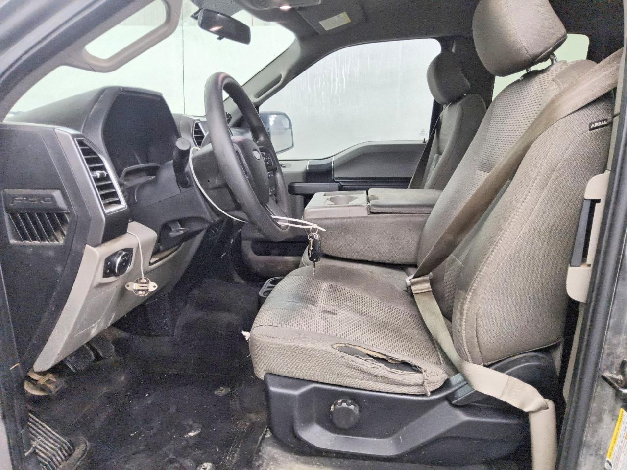 2015 Ford F150 Super Cab Silver vin: 1FTFX1EF6FKE49205