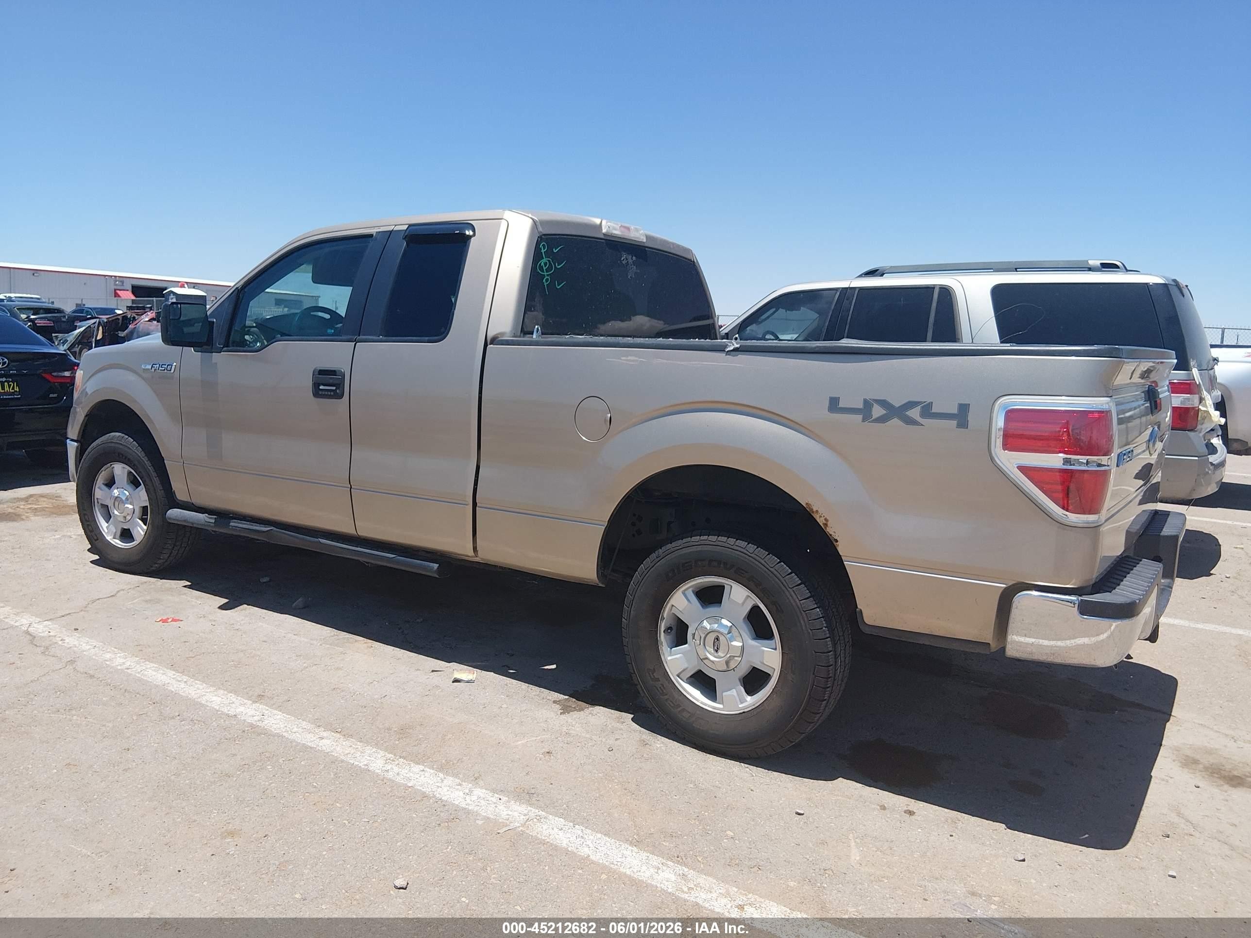 2011 Ford F-150 Xlt Золотой vin: 1FTFX1EF7BFA12204