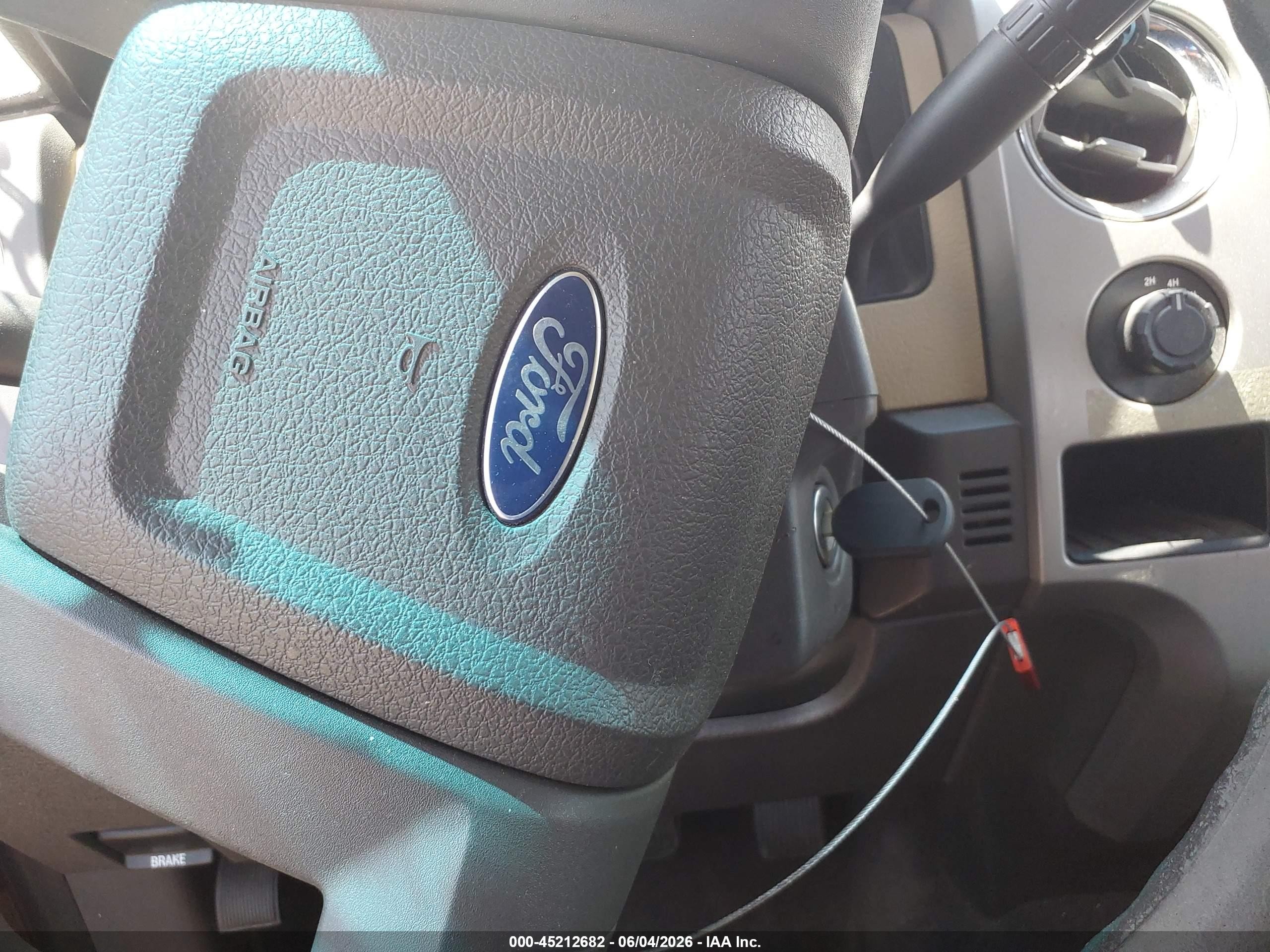 2011 Ford F-150 Xlt Золотой vin: 1FTFX1EF7BFA12204