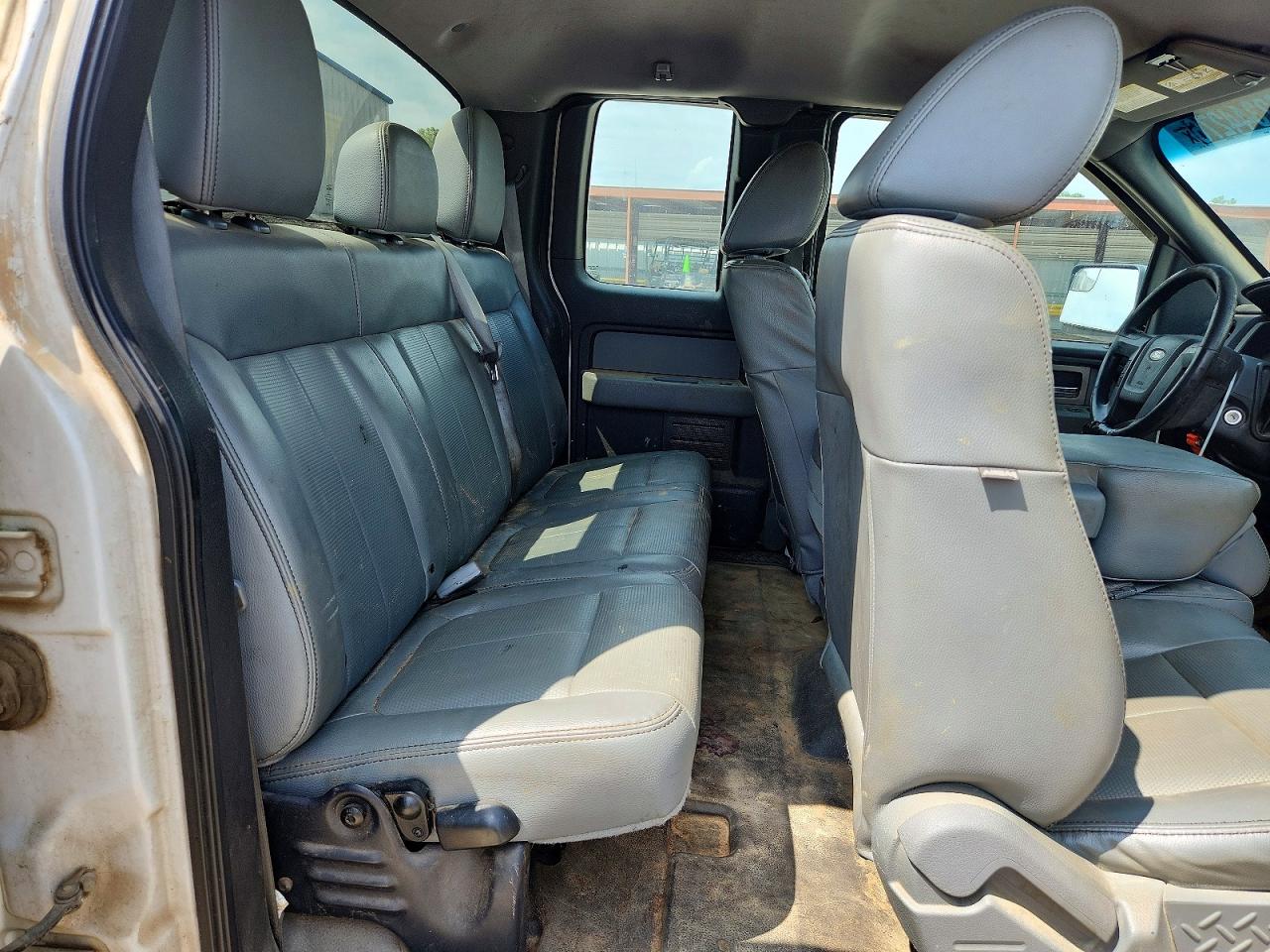 2011 Ford F150 Super Cab White vin: 1FTFX1EF7BFB42774
