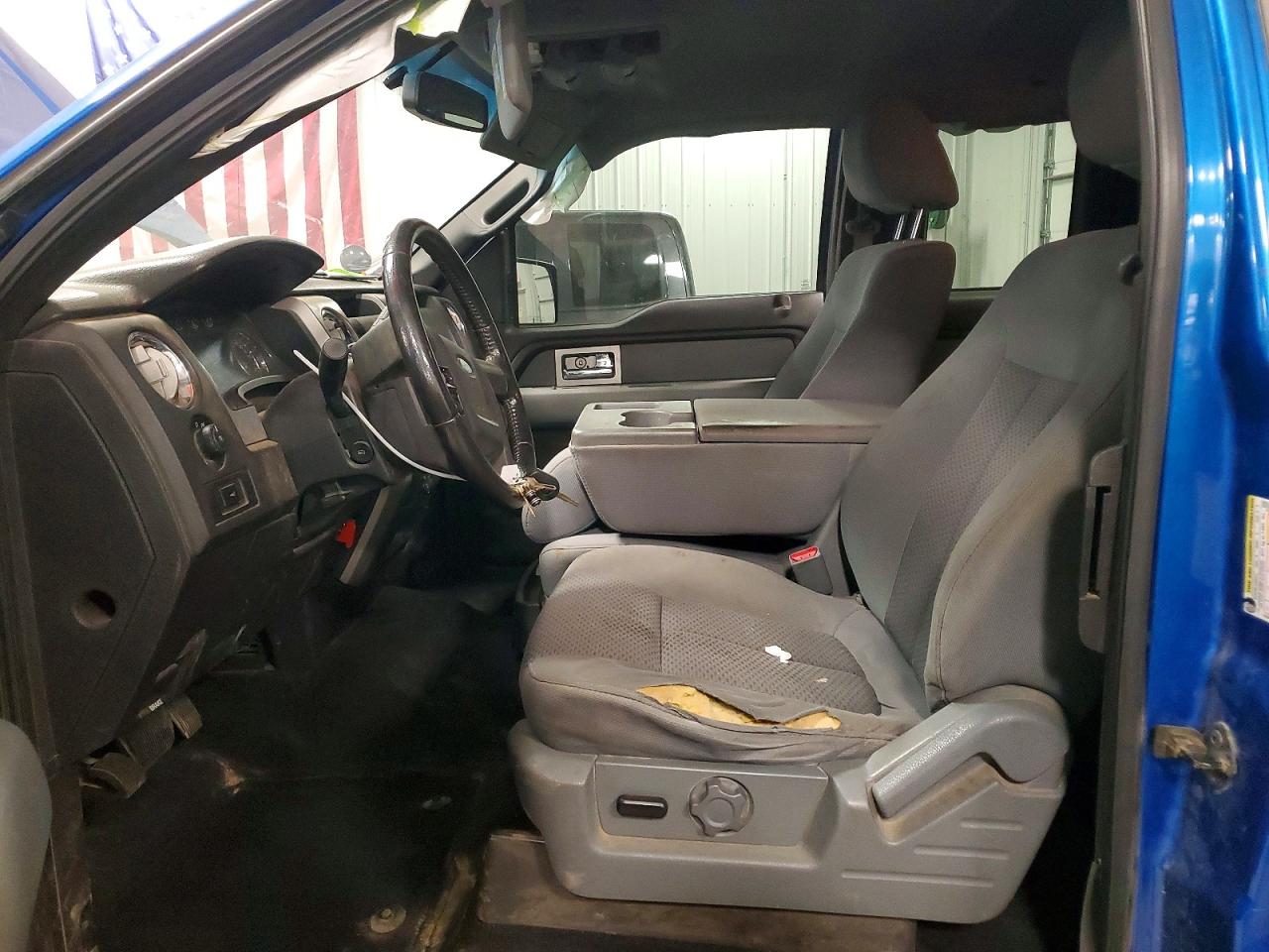2011 Ford F150 Super Cab Blue vin: 1FTFX1EF7BKE21584