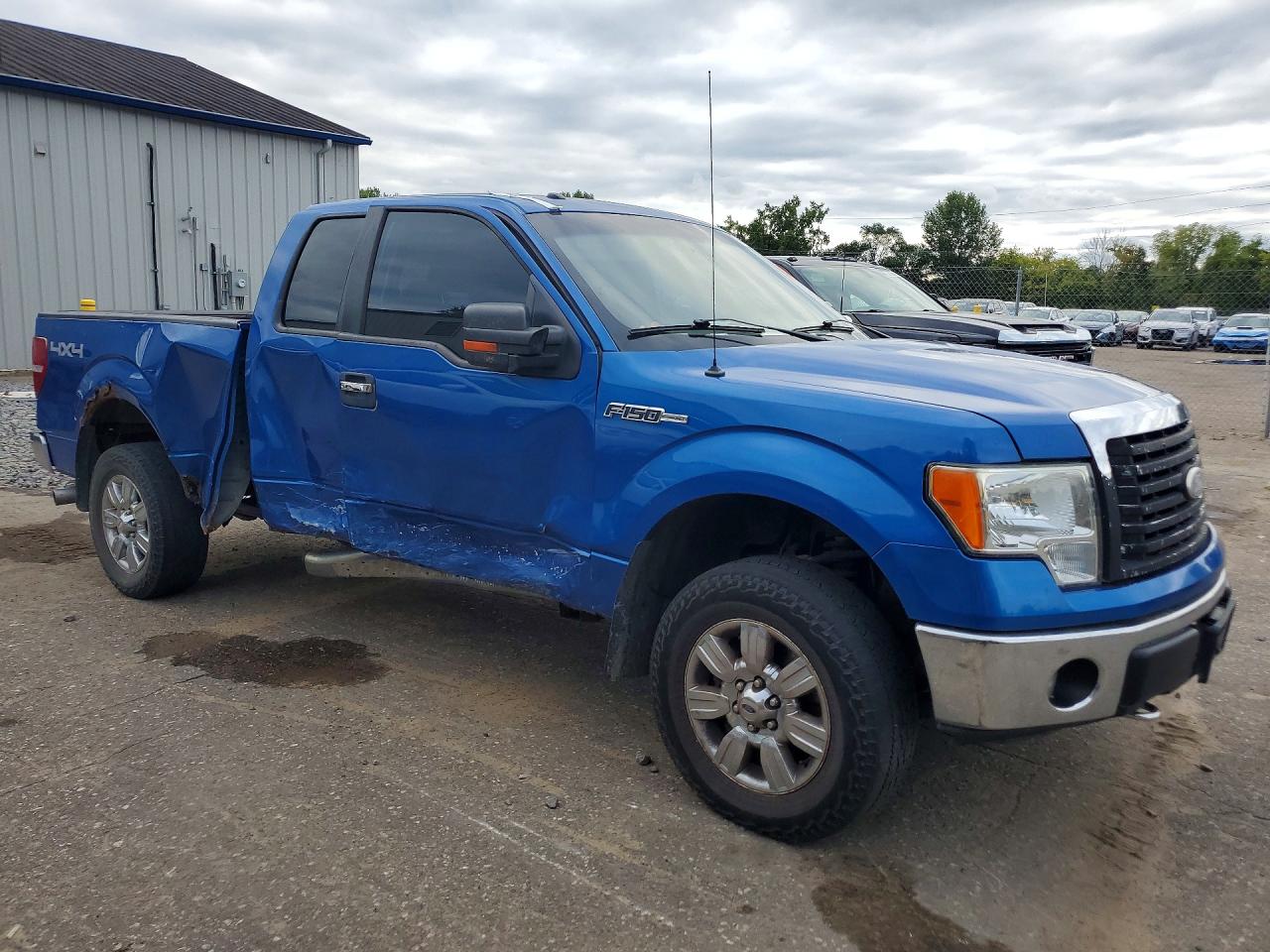 2011 Ford F150 Super Cab Blue vin: 1FTFX1EF7BKE21584