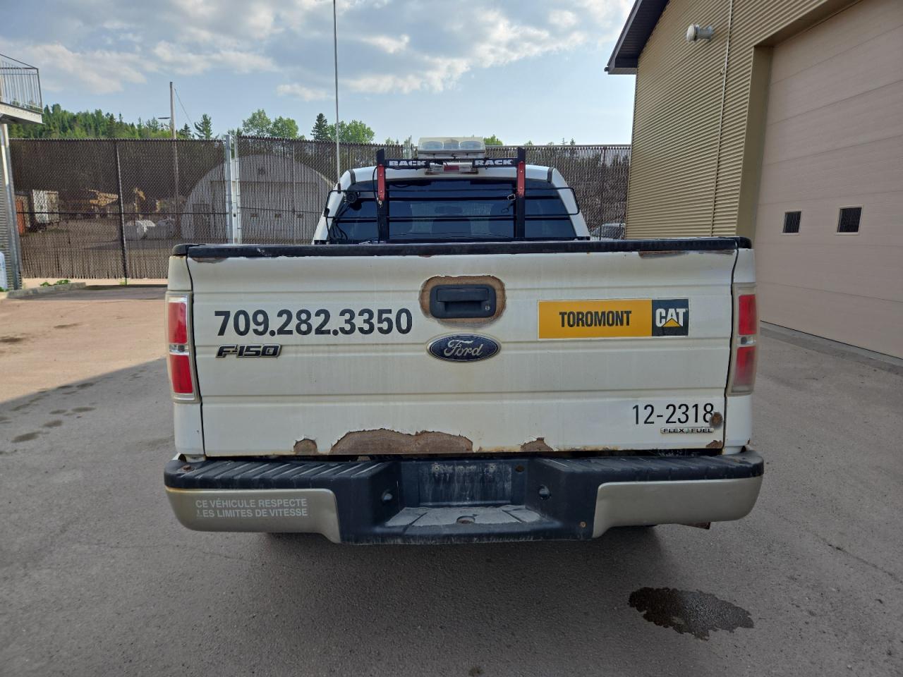 2012 Ford F150 Super Cab White vin: 1FTFX1EF7CFB88526 Damage: Tailgate, Rust, > 12 Inches