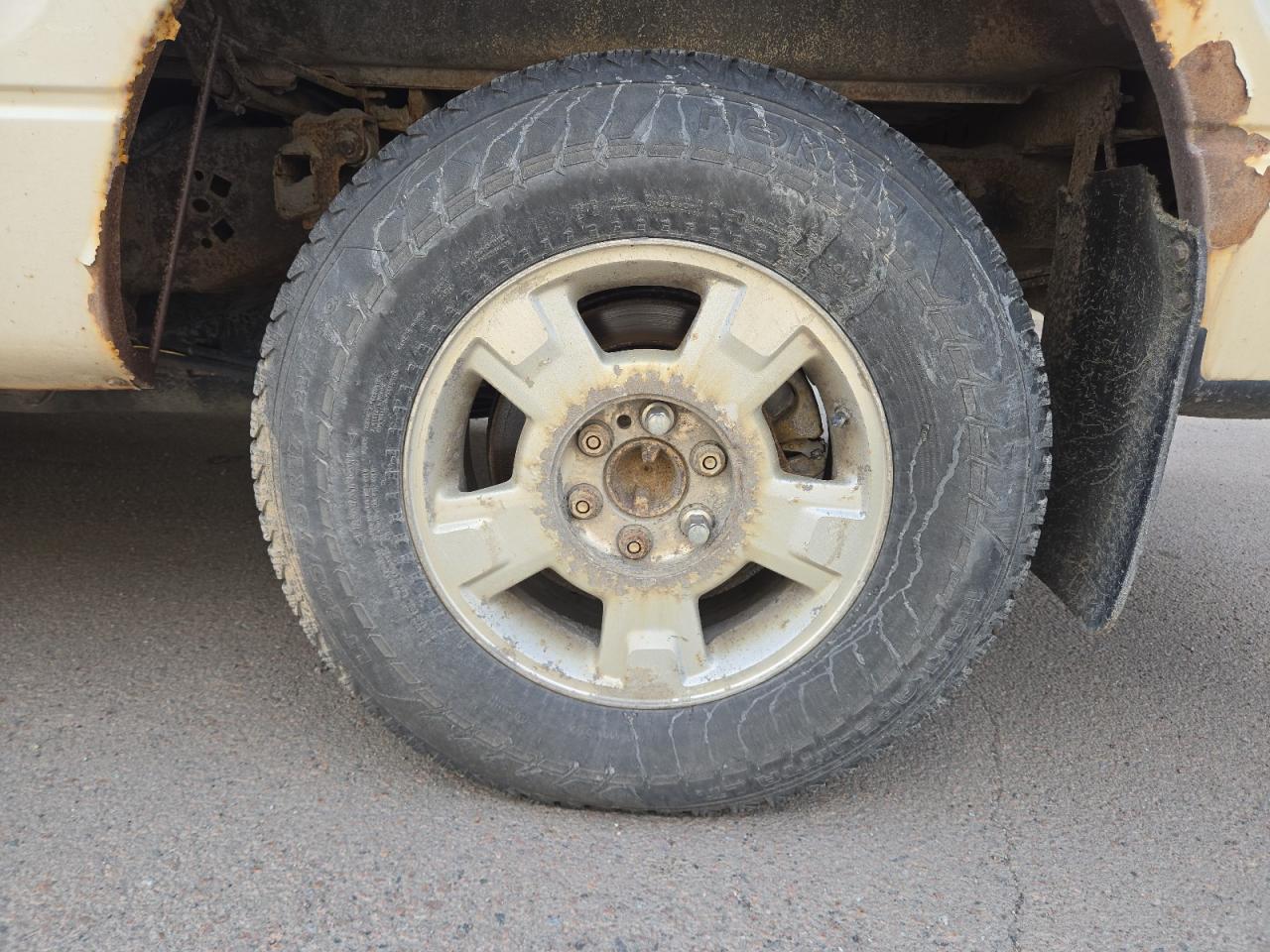 2012 Ford F150 Super Cab White vin: 1FTFX1EF7CFB88526 Damage: Left Rear Wheel, Corrosion, > 12 Inches
