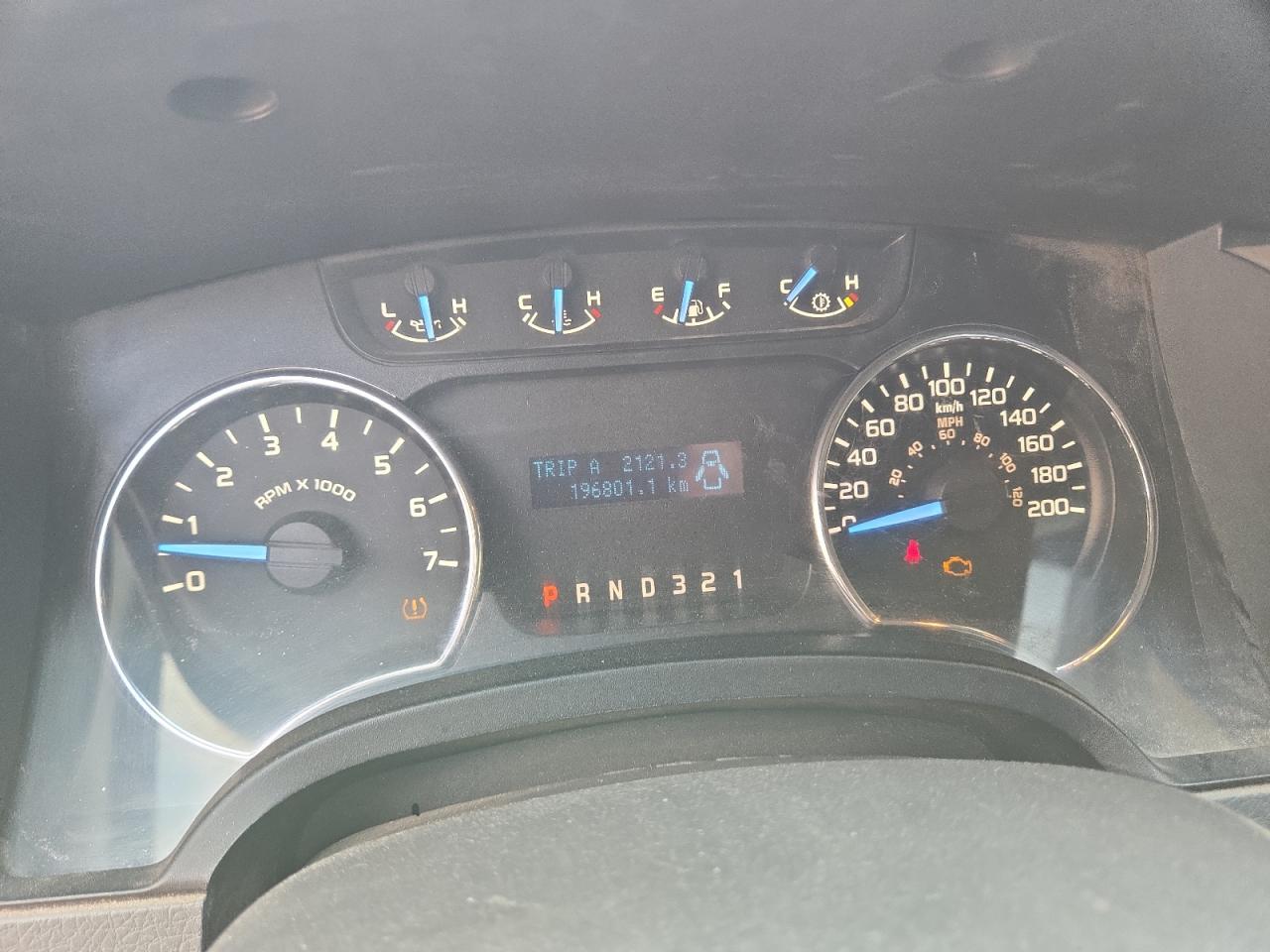 2012 Ford F150 Super Cab White vin: 1FTFX1EF7CFB88526 Damage: Warning Light - Engine, On, Unacceptable