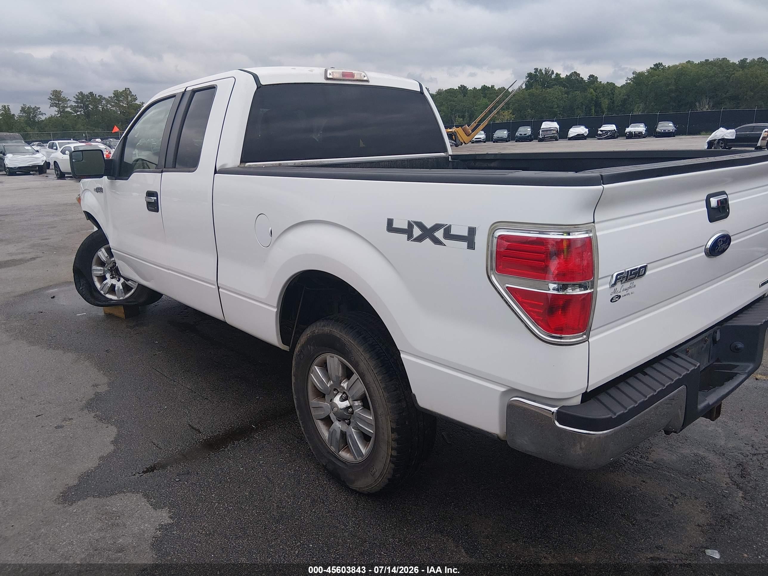 2012 Ford F-150 Xlt White vin: 1FTFX1EF7CFC88299