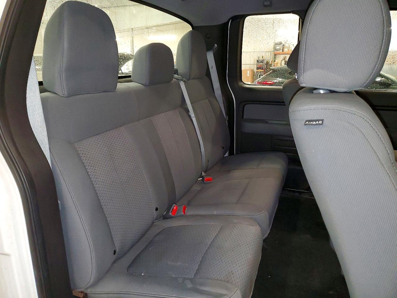 2012 Ford F150 Super Cab White vin: 1FTFX1EF7CKE22462