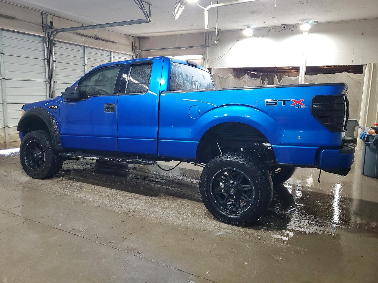 2013 Ford F150 Super Cab Синий vin: 1FTFX1EF7DFB80914