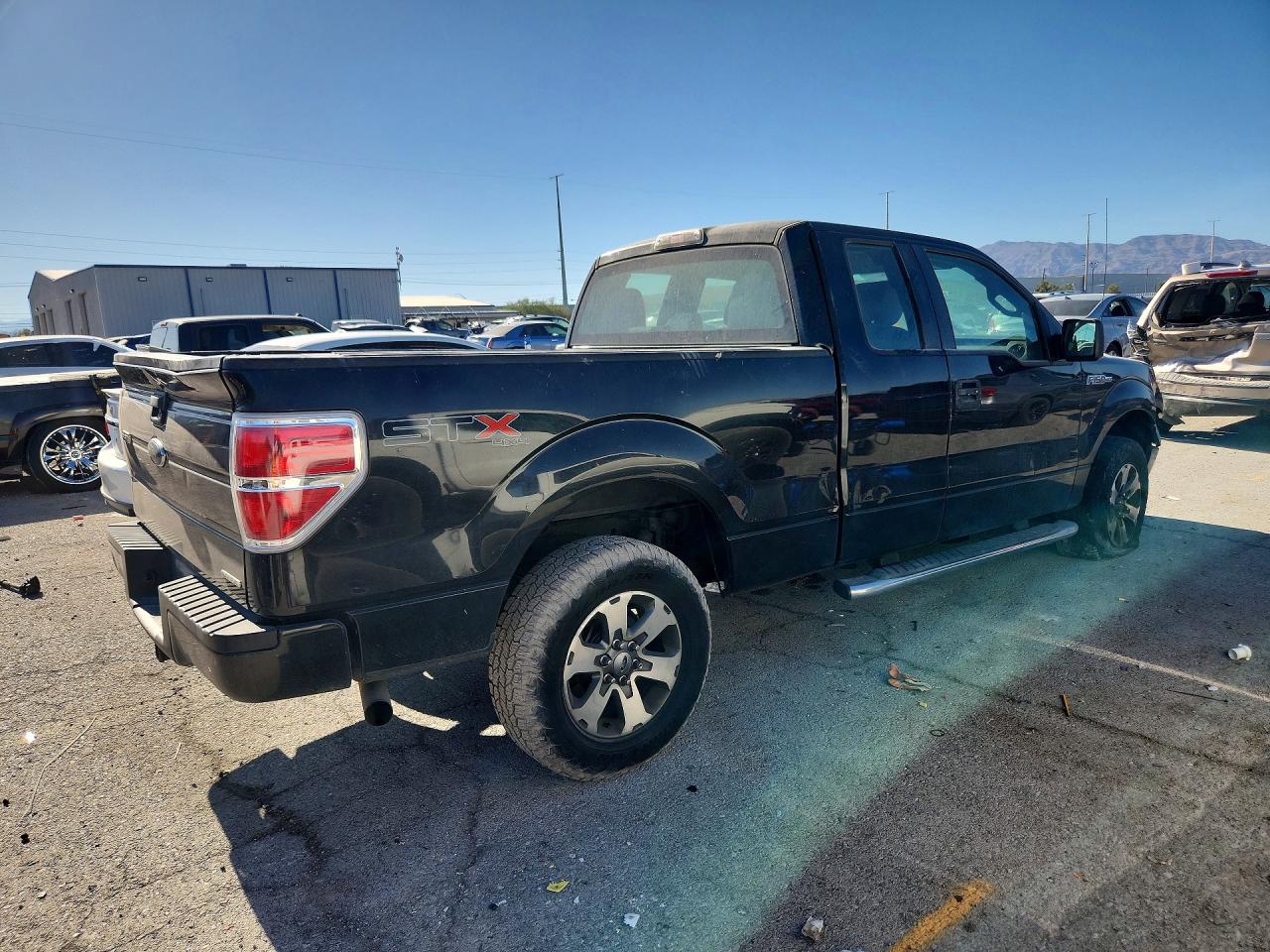 2013 Ford F150 Super Cab Black vin: 1FTFX1EF7DFD04065
