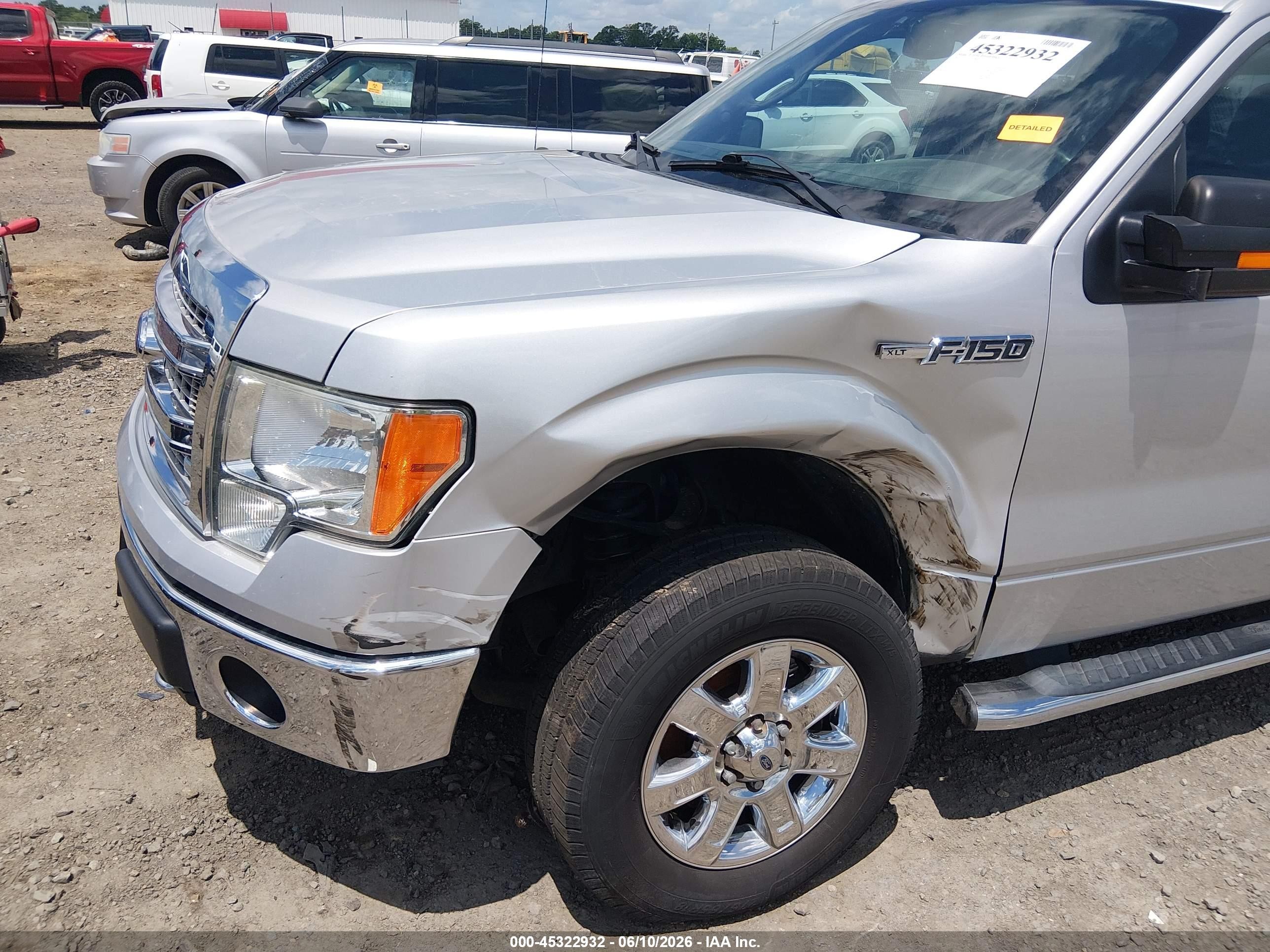 2013 Ford F-150 Xlt Silver vin: 1FTFX1EF7DFD08729