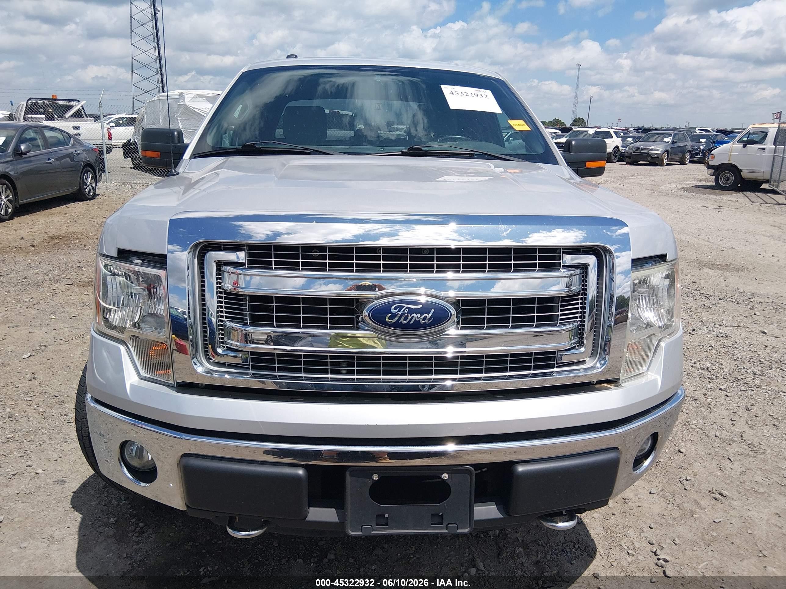 2013 Ford F-150 Xlt Silver vin: 1FTFX1EF7DFD08729