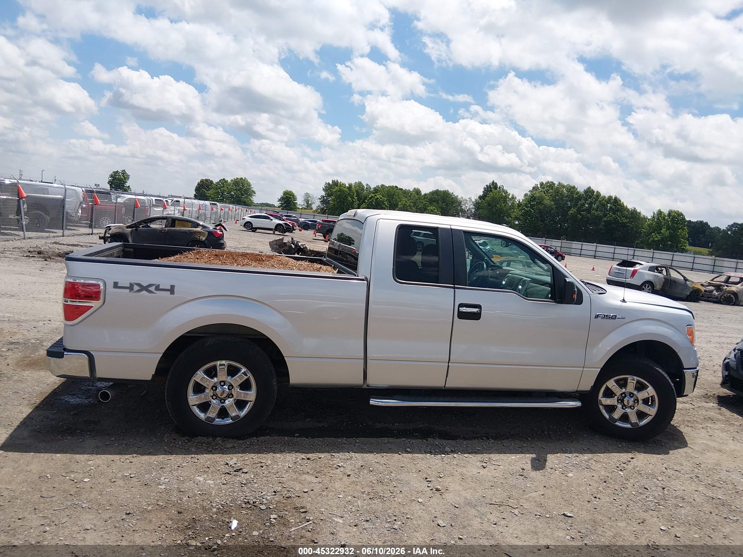 2013 Ford F-150 Xlt Silver vin: 1FTFX1EF7DFD08729