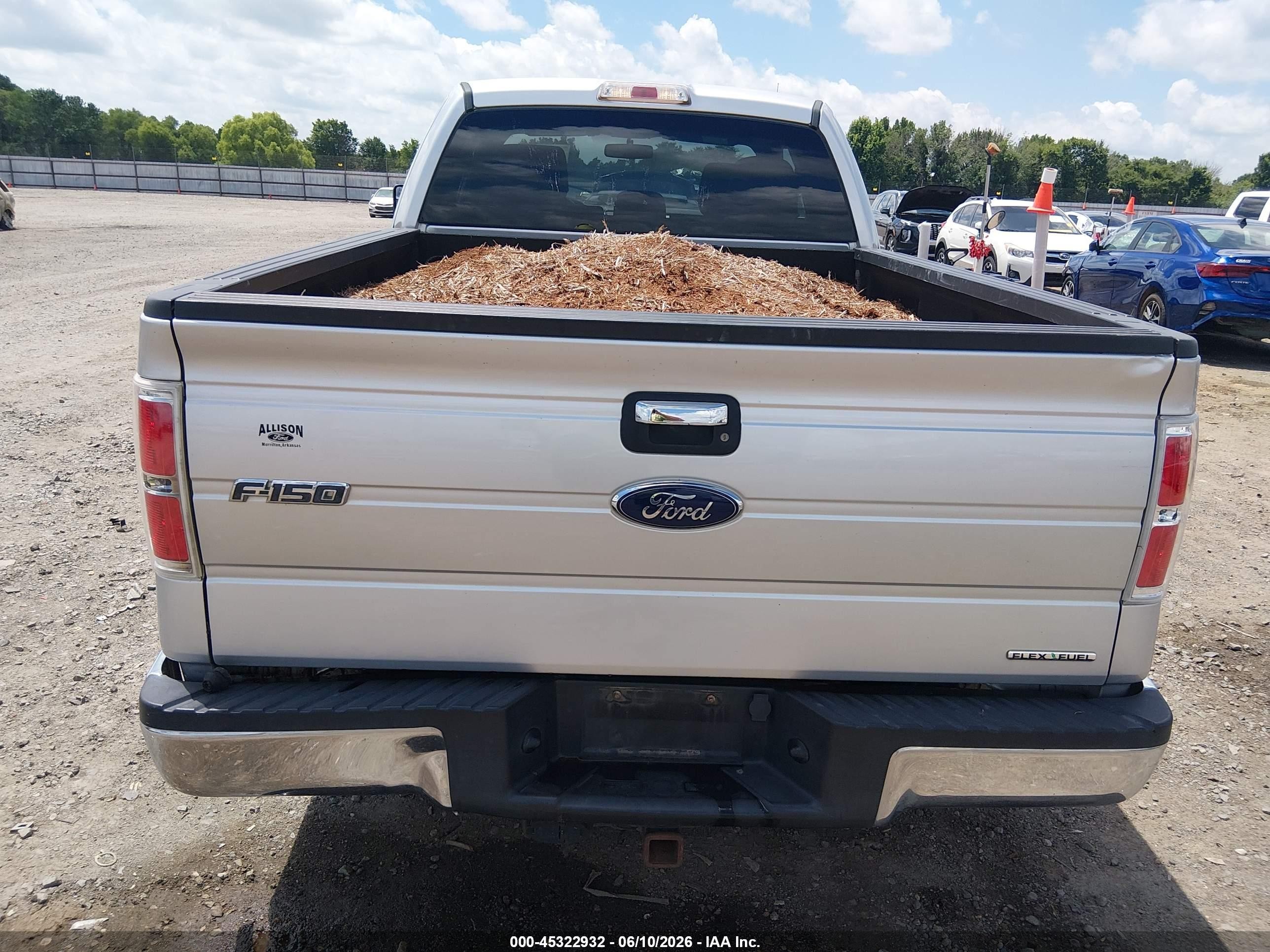 2013 Ford F-150 Xlt Silver vin: 1FTFX1EF7DFD08729
