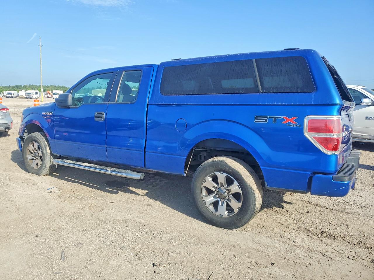 2013 Ford F150 Super Cab Blue vin: 1FTFX1EF7DFD53699