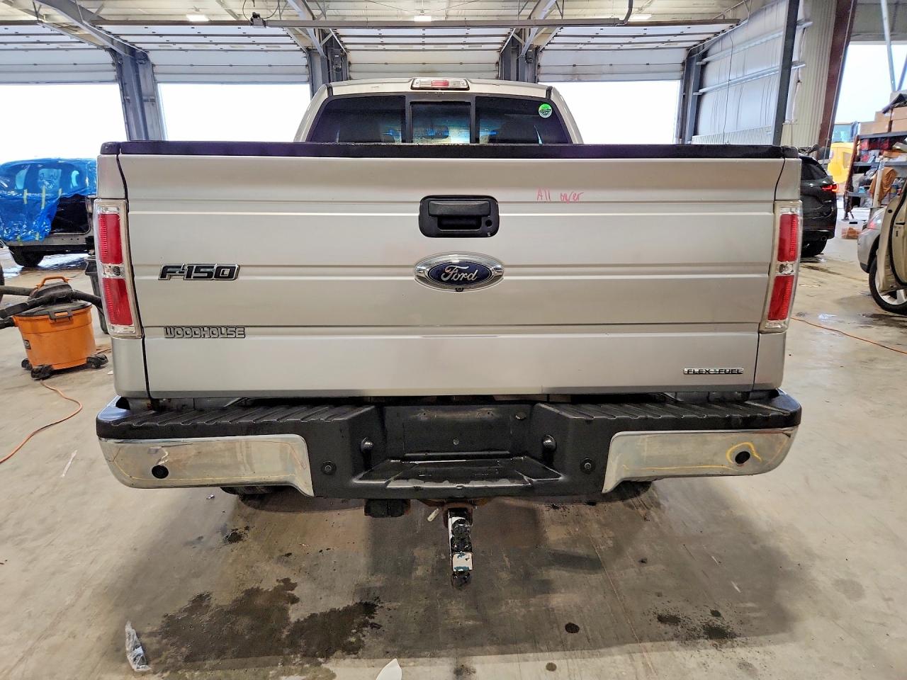 2013 Ford F150 Super Cab Silver vin: 1FTFX1EF7DFE04005