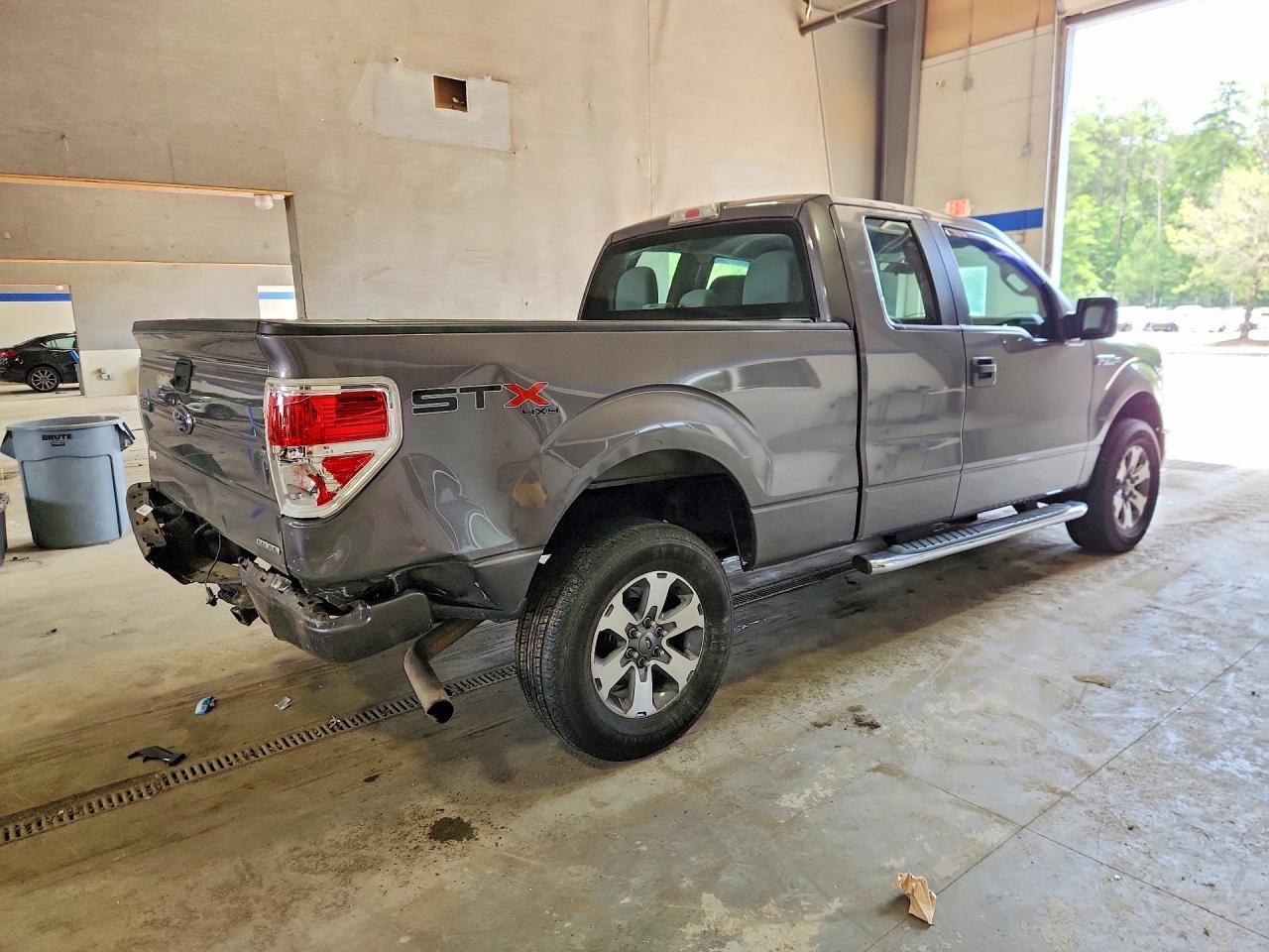 2013 Ford F150 Super Cab Gray vin: 1FTFX1EF7DKF69933