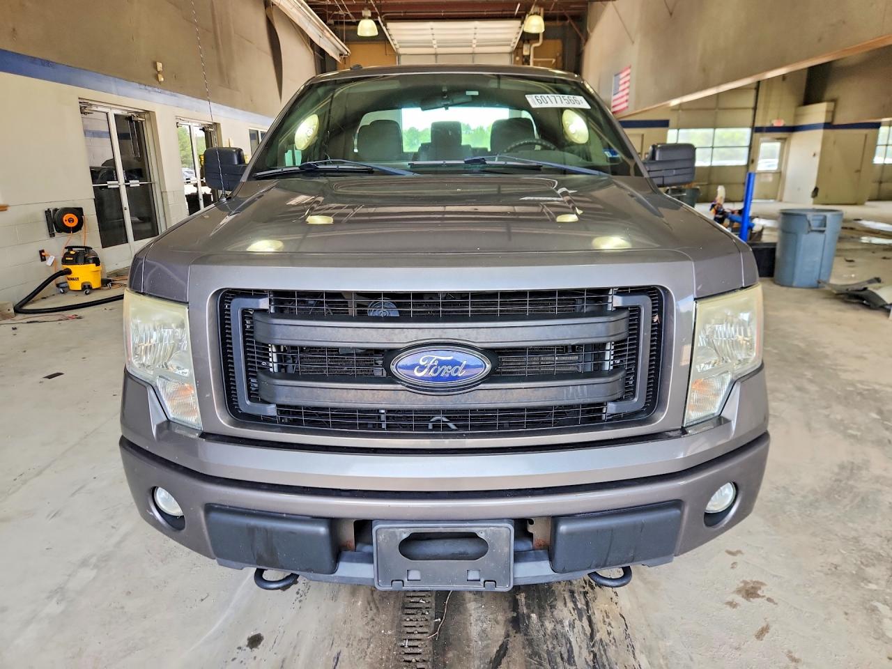 2013 Ford F150 Super Cab Gray vin: 1FTFX1EF7DKF69933