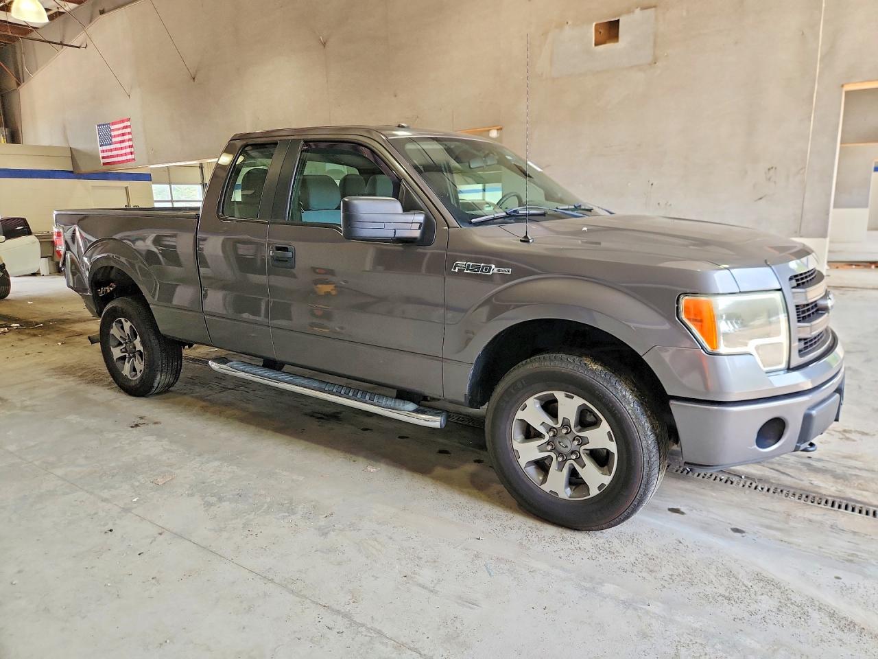 2013 Ford F150 Super Cab Gray vin: 1FTFX1EF7DKF69933
