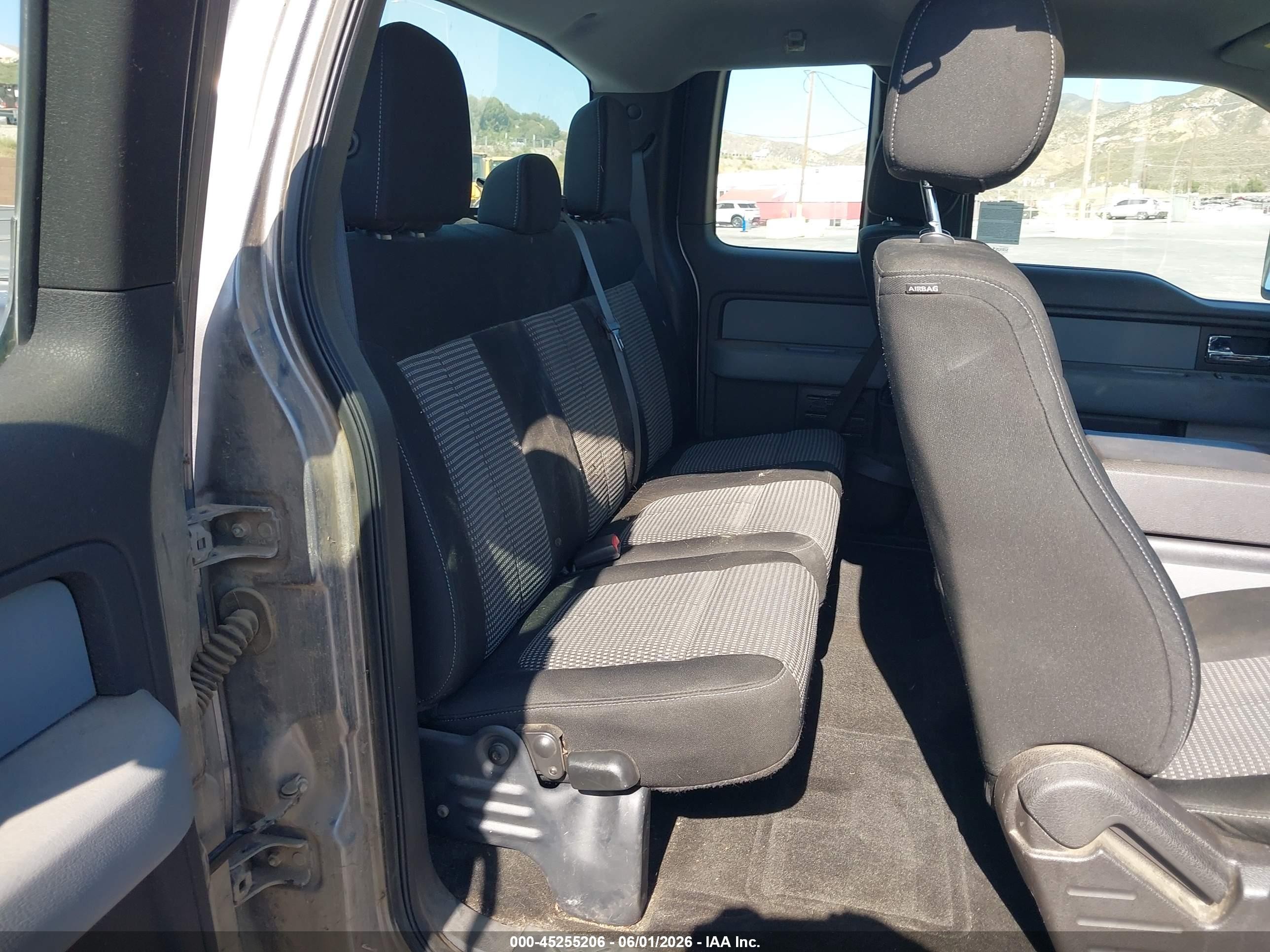 2014 Ford F-150 Stx Серый vin: 1FTFX1EF7EKE56212
