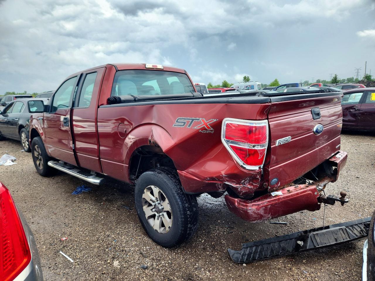 2014 Ford F150 Super Cab Red vin: 1FTFX1EF7EKF17011