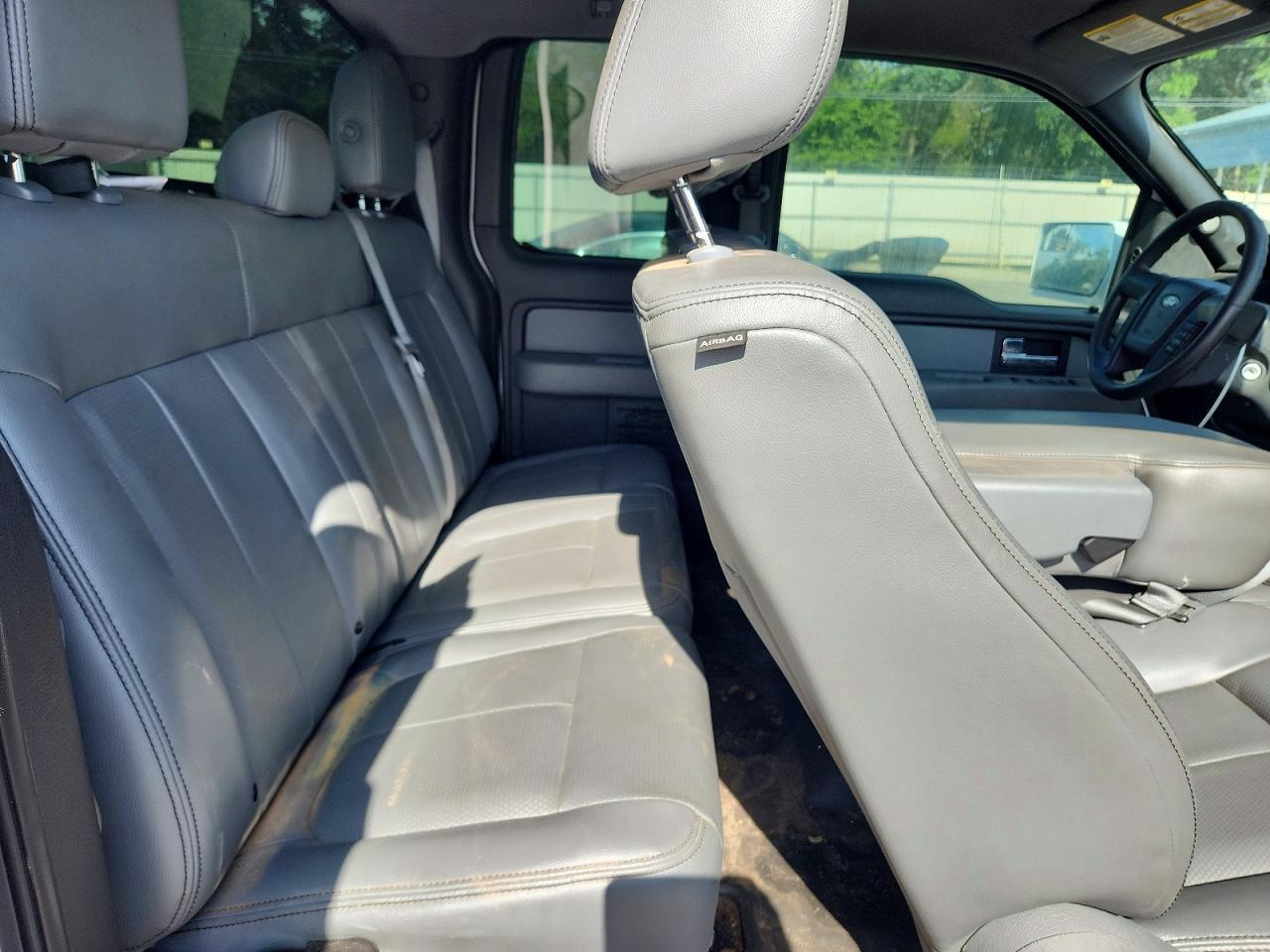 2014 Ford F150 Super Cab White vin: 1FTFX1EF7EKG24074