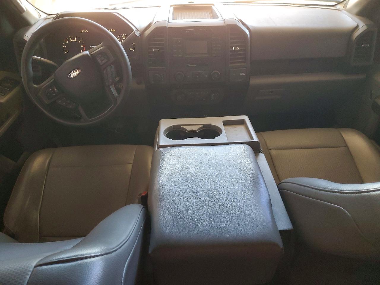 2015 Ford F150 Super Cab White vin: 1FTFX1EF7FKE11465