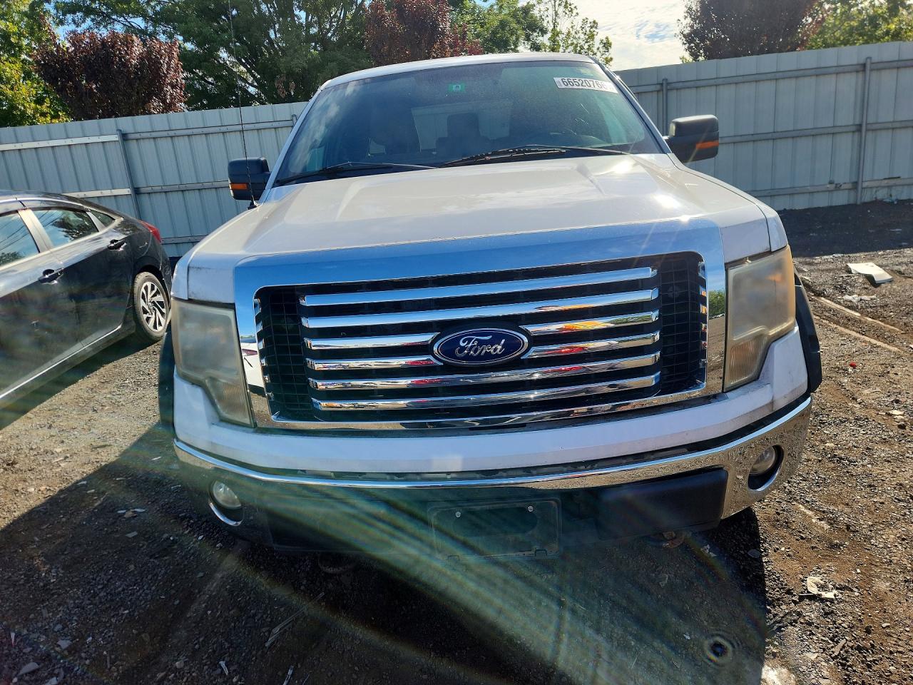 2011 Ford F150 Super Cab White vin: 1FTFX1EF8BFA28993