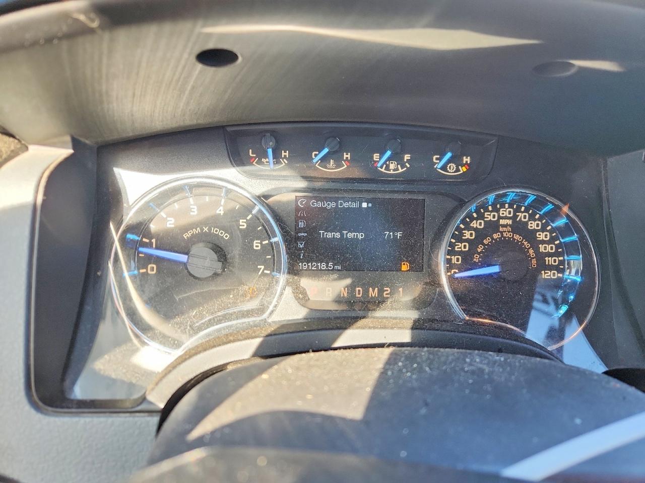 2011 Ford F150 Super Cab White vin: 1FTFX1EF8BFA28993