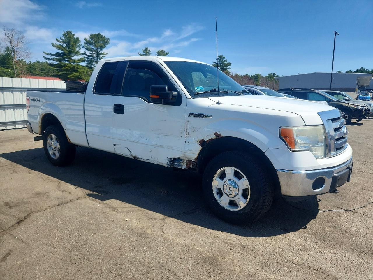 2011 Ford F150 Super Cab White vin: 1FTFX1EF8BFA53960