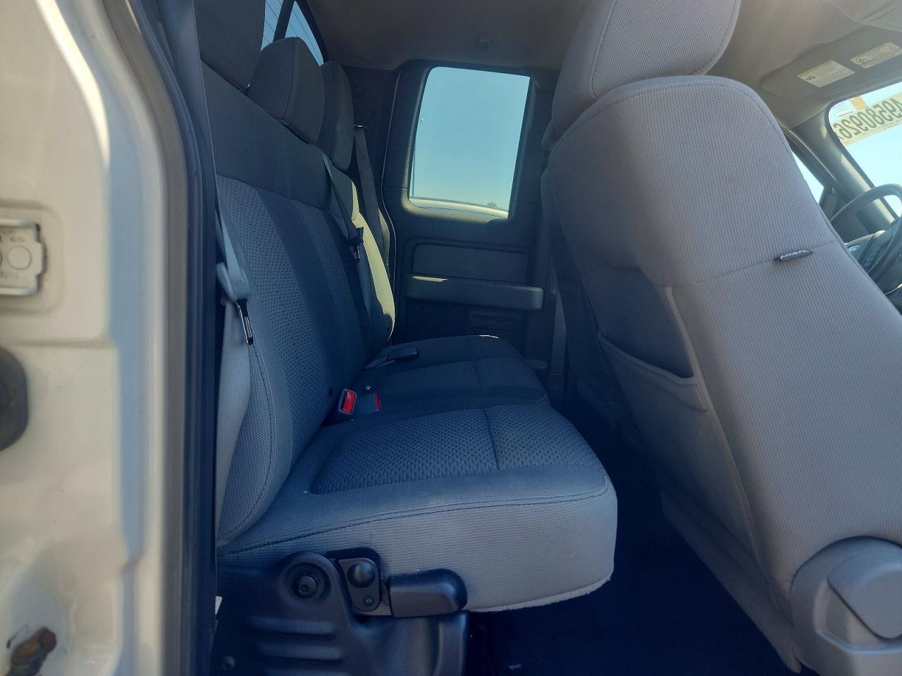 2011 Ford F150 Super Cab White vin: 1FTFX1EF8BFA53960