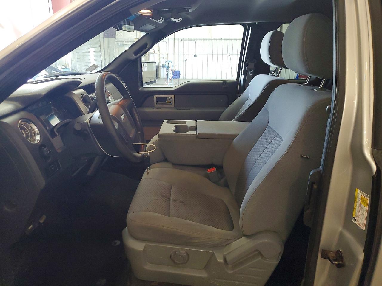 2011 Ford F150 Super Cab Silver vin: 1FTFX1EF8BFA96548