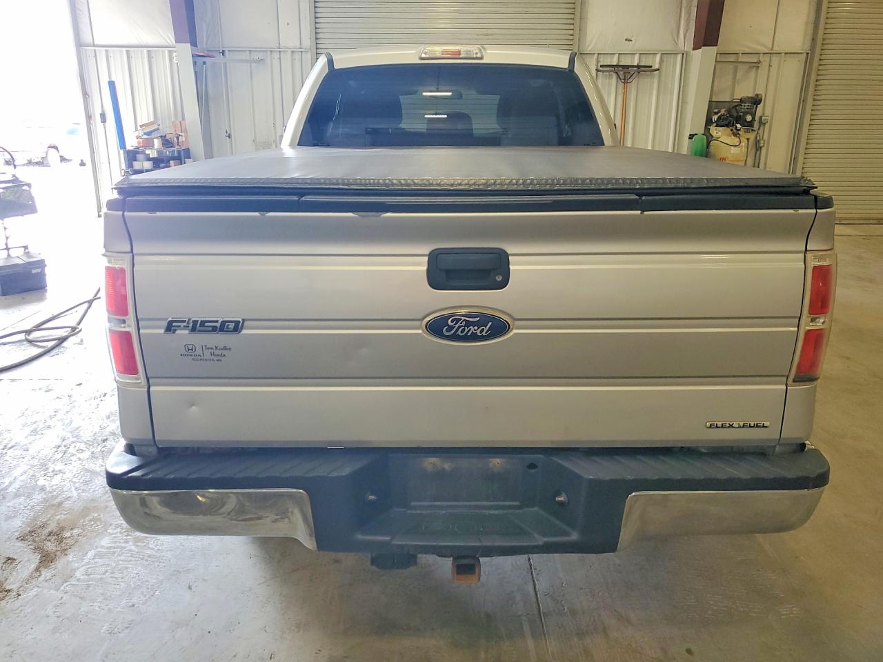 2011 Ford F150 Super Cab Silver vin: 1FTFX1EF8BFA96548