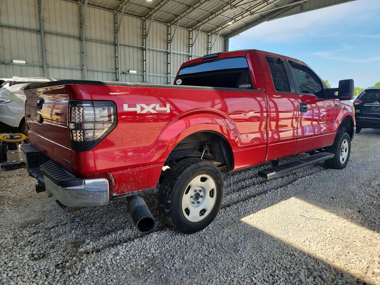 2011 Ford F150 Super Cab Burgundy vin: 1FTFX1EF8BFB30200