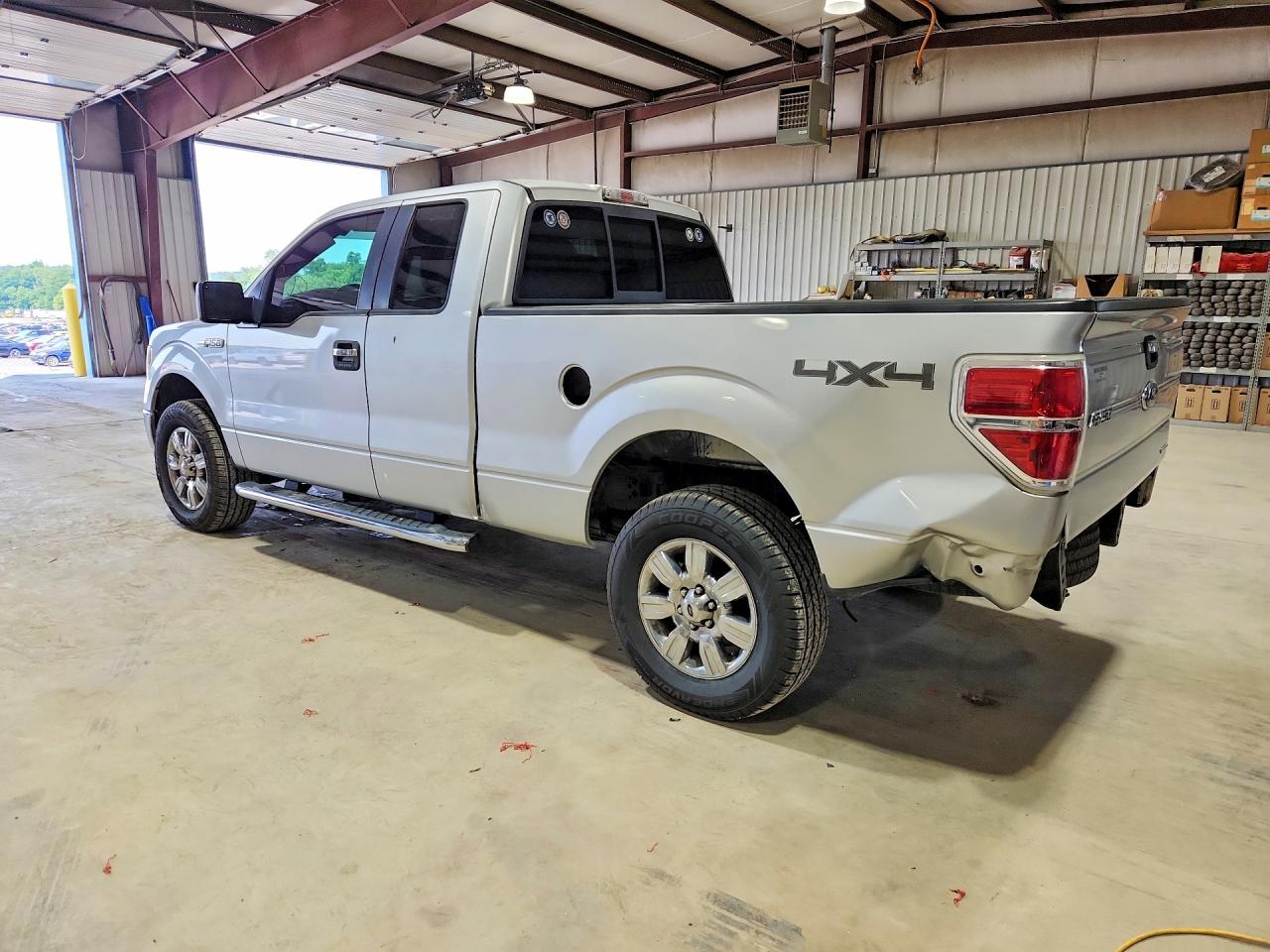 2011 Ford F150 Super Cab Silver vin: 1FTFX1EF8BFB69045