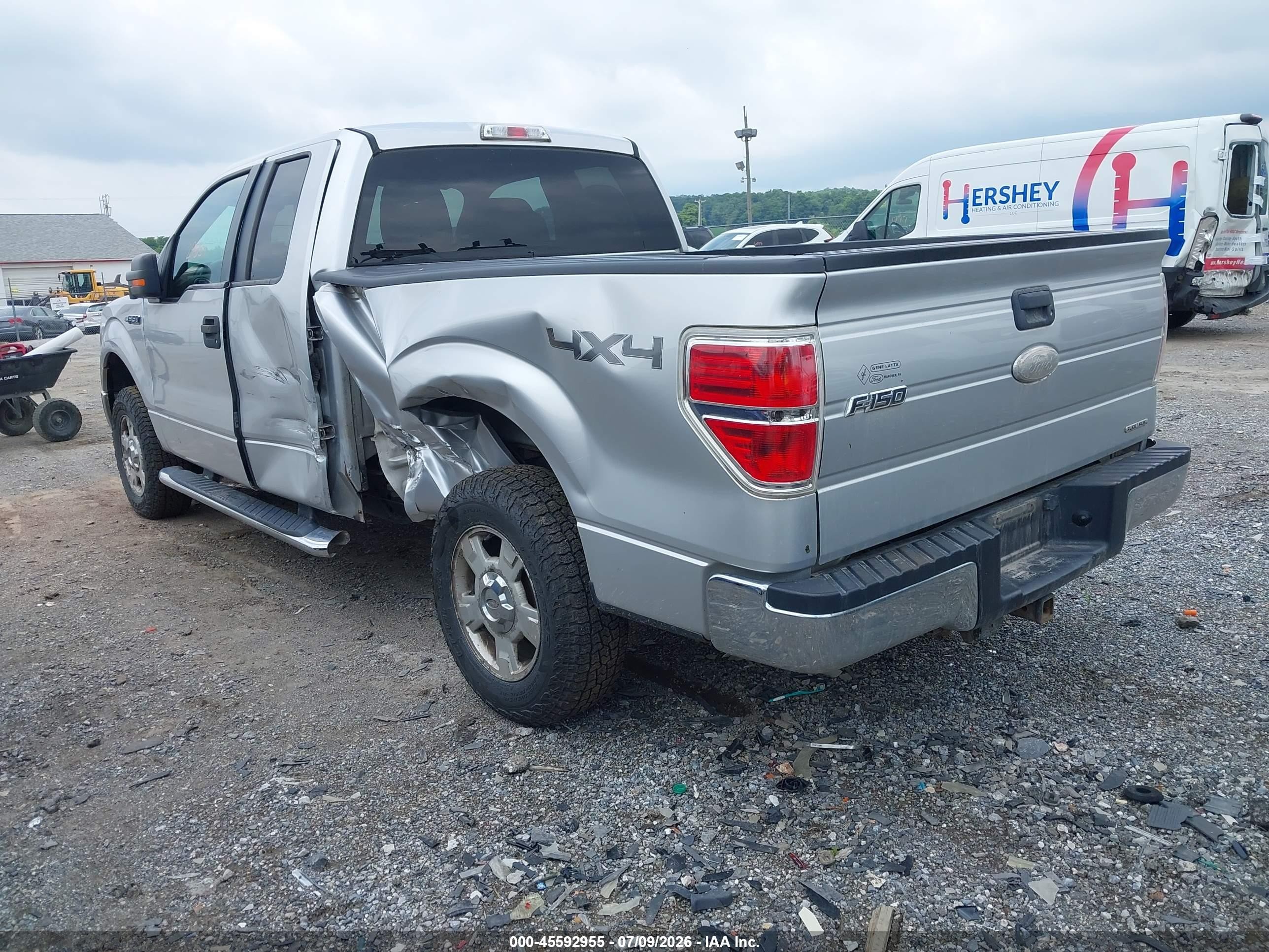 2011 Ford F-150 Xlt Silver vin: 1FTFX1EF8BFB80014