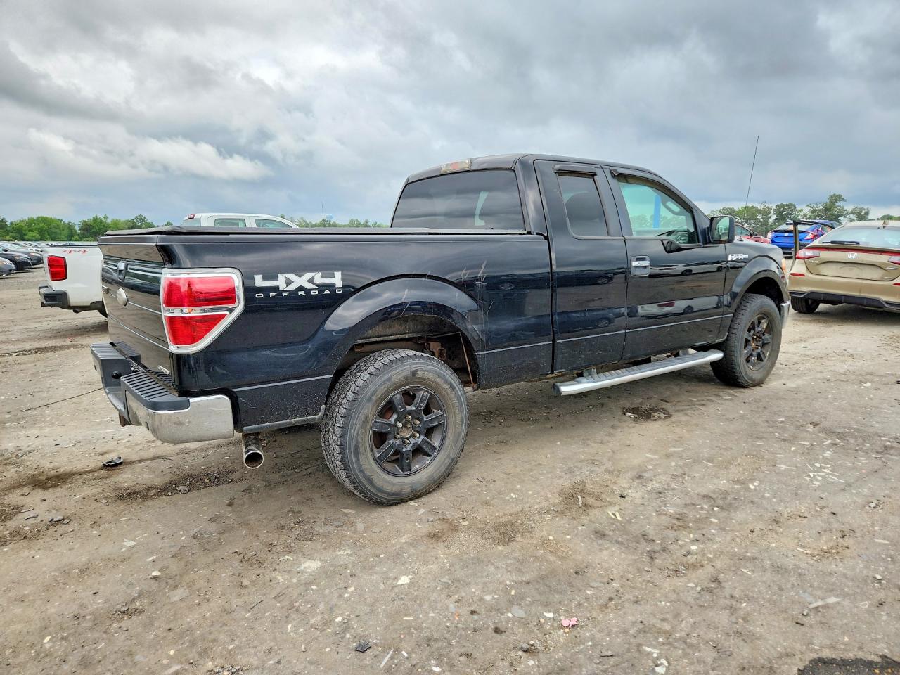2011 Ford F150 Super Cab Black vin: 1FTFX1EF8BFC19586
