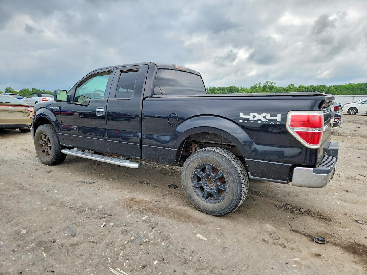 2011 Ford F150 Super Cab Black vin: 1FTFX1EF8BFC19586