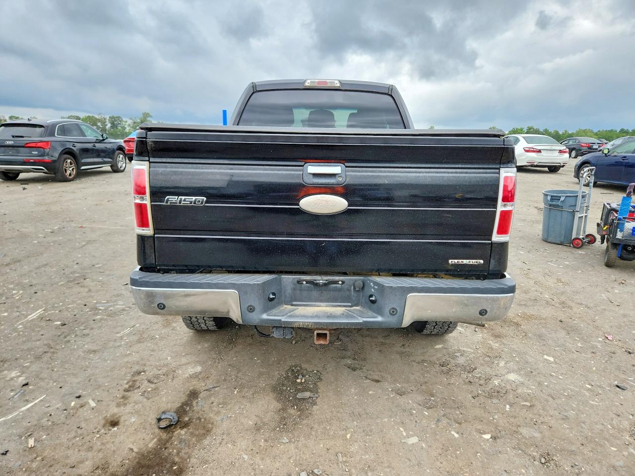 2011 Ford F150 Super Cab Black vin: 1FTFX1EF8BFC19586