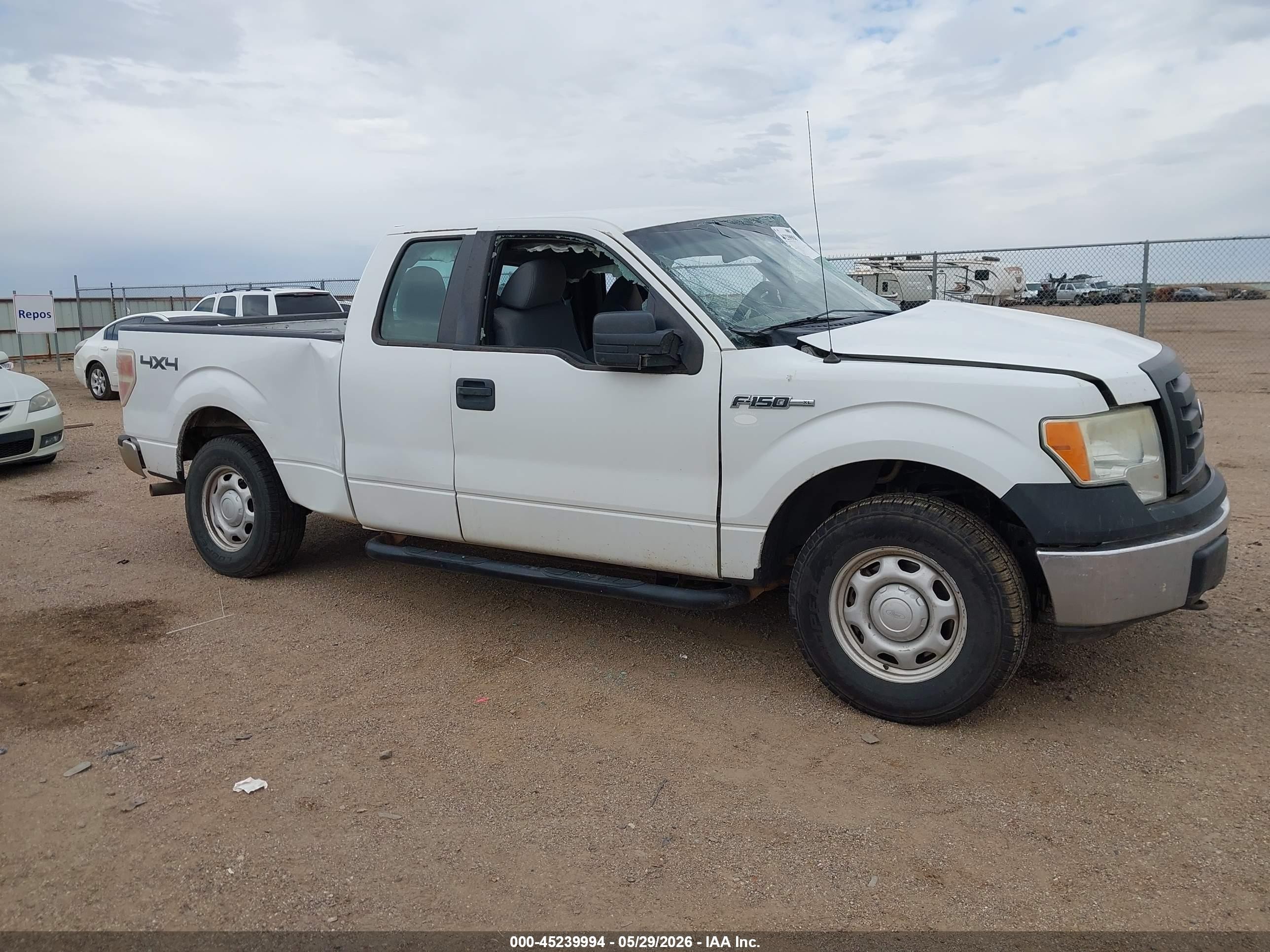 2011 Ford F-150 Xl Белый vin: 1FTFX1EF8BFC58372